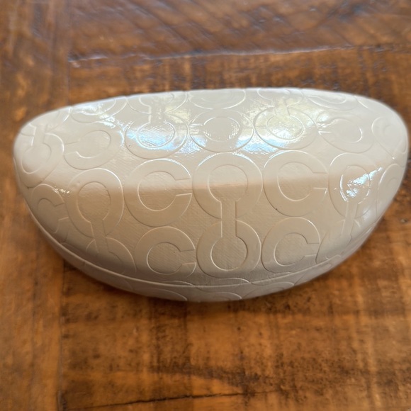 Coach sunglassss - Picture 5 of 5